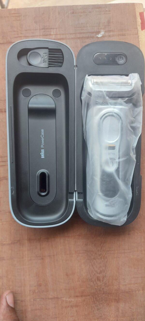 Braun Shaver 9 Pro — Experience a deep, clean shave with no razor bumps.