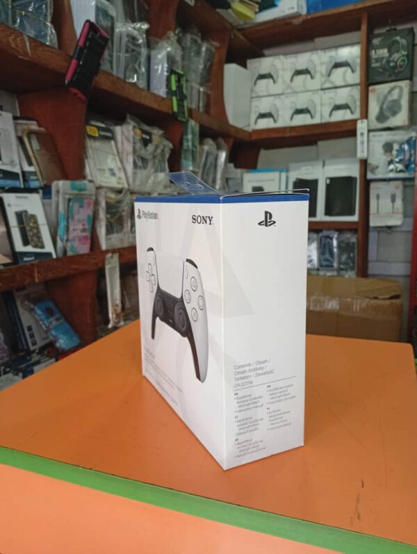 PlayStation DualSense® Wireless Controller - White - Image 3