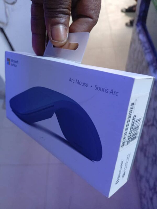 Microsoft surface Arc Mouse. (Souris Arc) - Image 4