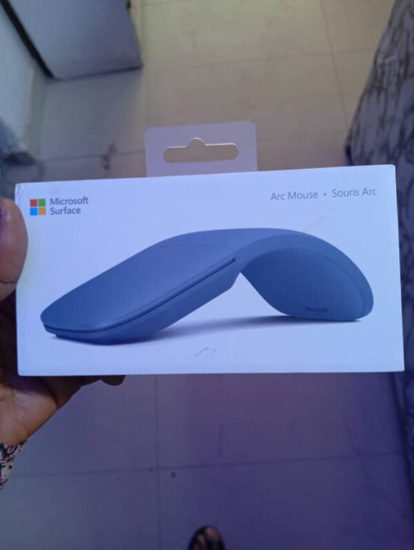 Microsoft surface Arc Mouse. (Souris Arc) - Image 2