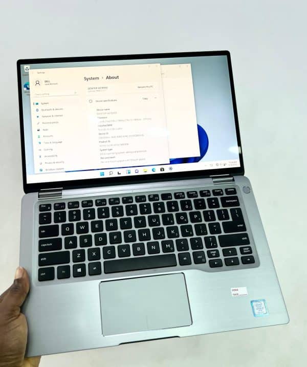 Dell latitude 7400 2 in 1  Intel core i7 processor  8th generation/ edition  16gb ram, 512gb ssd  X360, Facial recognition 14’’ FHD touchscreen display  Keyboard light  Very clean Dell latitude 7400 2 in 1  Intel core i7 processor  8th generation/ edition  16gb ram, 512gb ssd  X360,