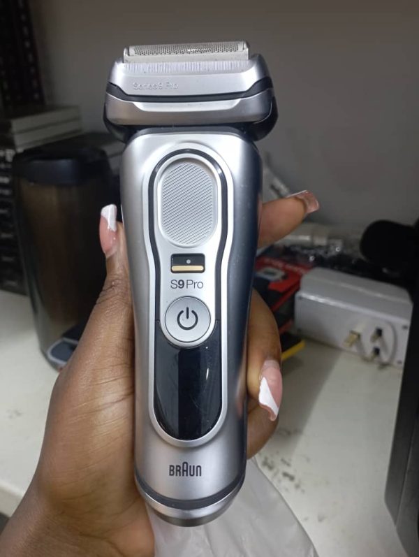 Electric Shaver, Series 9 Pro, with SmartCare Center,