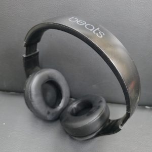 Over-Ear Headphones - BEATS BY DR. DRE STUDIO